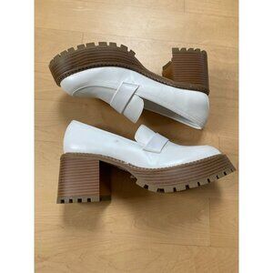 MIA Women Sz 9.5 "Dalilah" Platform Lug Sole Loafer White - Flaw markings